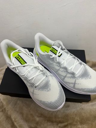 -NUEVAS- Zapatillas Under Armour Talla 44.5