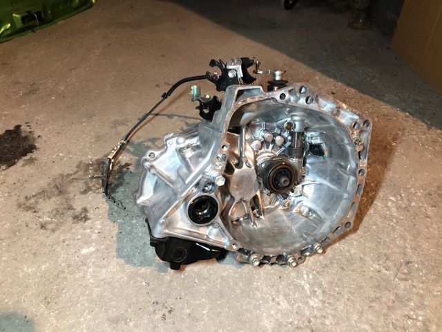 Caja de cambios 1krb52 aygo