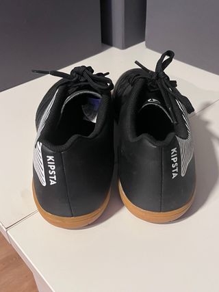 Zapatillas Fútbol Sala Kipsta Negras