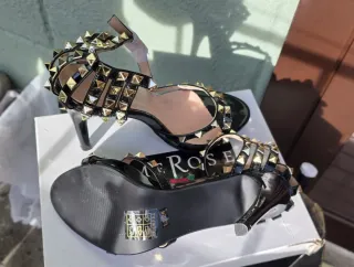 Sandali DAMNROSE neri con borchie dorate