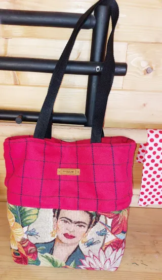 Bolso artesanal Frida Kahlo diseño único