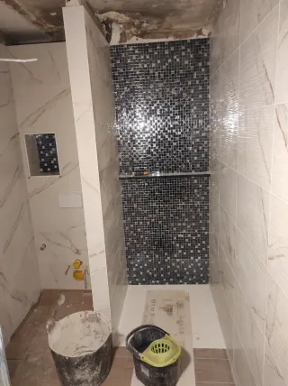 Peletería y Reformas de Pisos