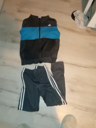 Chándal Adidas gris y azul