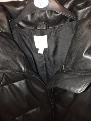 Abrigo polipiel H&M Negro Talla M