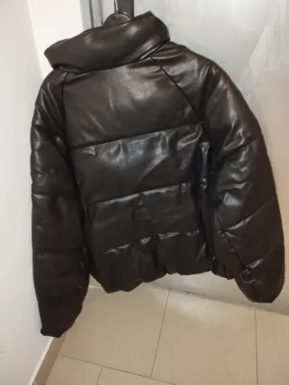 Abrigo polipiel H&M Negro Talla M