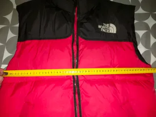 Chaleco The North Face Negro y Rojo