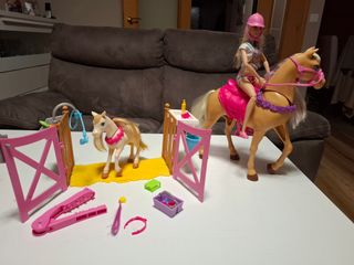 Barbie Un Día en el Establo