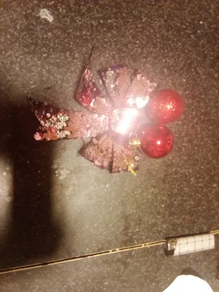 Adorno Navideño Lazo Rojo y Plateado