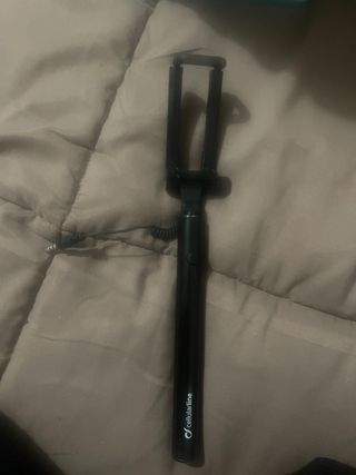 Cellularline Selfie Stick con cavo