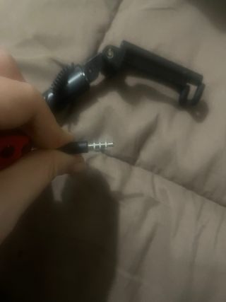 Cellularline Selfie Stick con cavo