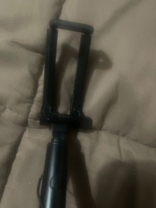 Cellularline Selfie Stick con cavo