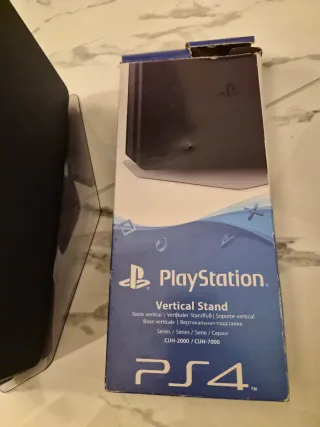 Ps4 Slim 1TB + accessori