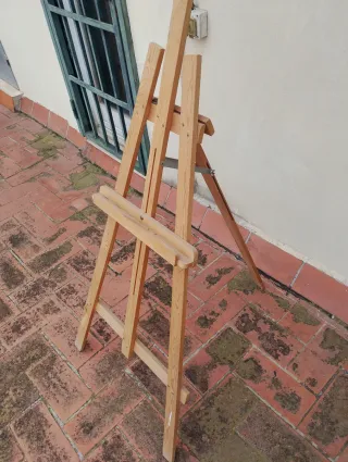 CAVALLET de fusta de pintor.