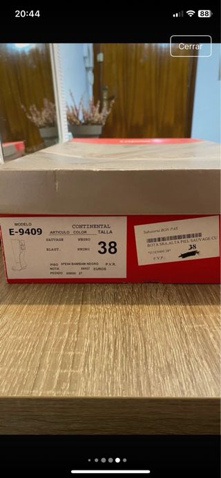 Botas altas negras Wonders talla 38