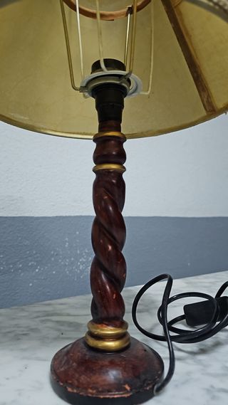 Lámpara de mesita clásica