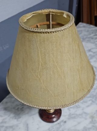 Lámpara de mesita clásica