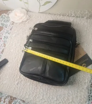 Borsa a tracolla in pelle con cerniera per uomo