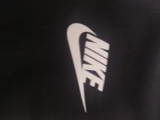 Sudadera Nike Negra con Logo