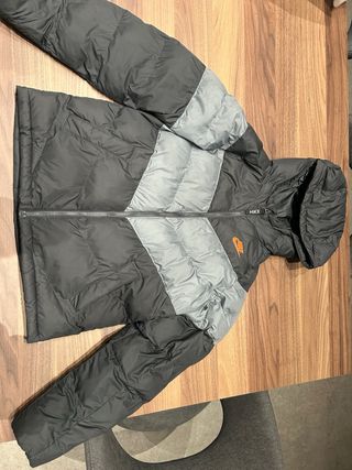 Giubbino invernale Nike nero e grigio