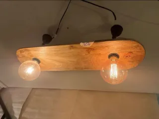 Lámpara de techo moderna madera y cristal
