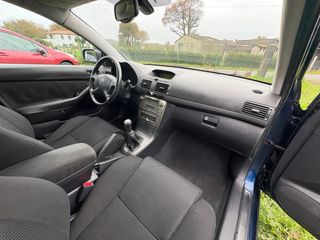 Toyota Avensis 2.0 116cv