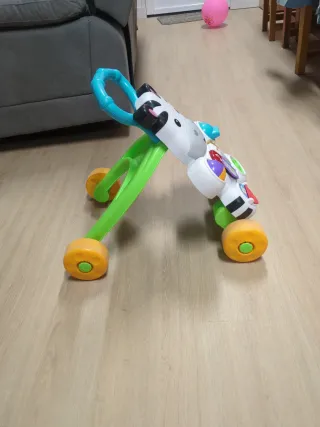 Andador correpasillos musical Fisher Price cebra