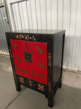 Mesita auxiliar antigua restaurada