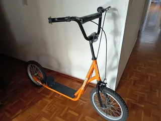 Patinete Scooter Naranja Resistente*Económico
