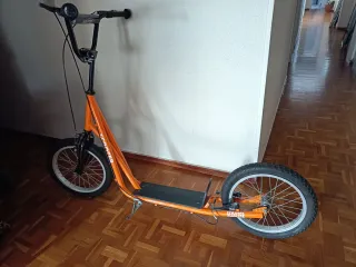 Patinete Scooter Naranja Resistente*Económico