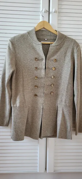 Chaqueta de punto con botones