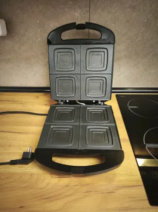 Sandwichera Jata Negra