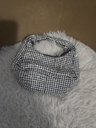 Bolso de mano con brillantes