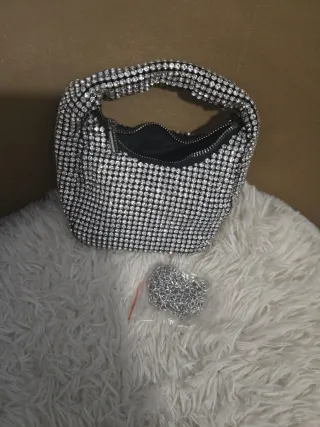 Bolso de mano con brillantes