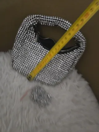 Bolso de mano con brillantes