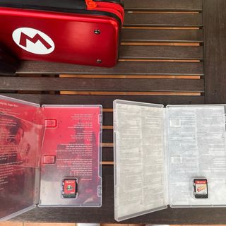 Nintendo Switch + Controller + 2 Giochi + Ring Fit