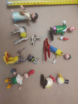 Lote figuras madera pintada