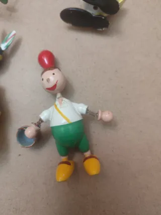 Lote figuras madera pintada