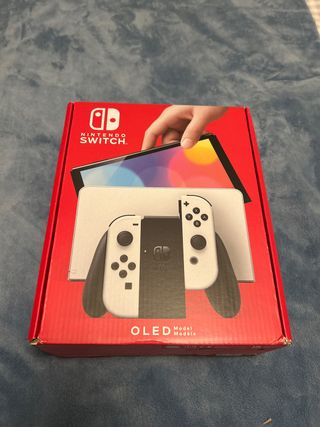 Nintendo Switch OLED Bianca e Nera