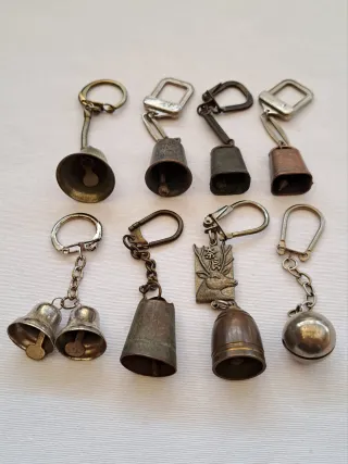 Llaveros cencerros, campanas y cascabel.