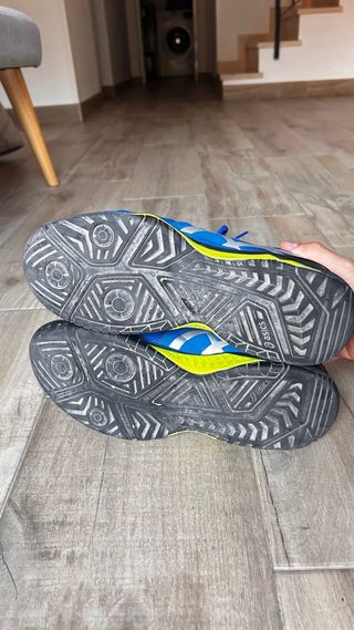 Zapatillas Asics Azules y Negras