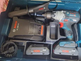 Taladro Bosch GSB 18V-110C + Cargador + 2 Baterías