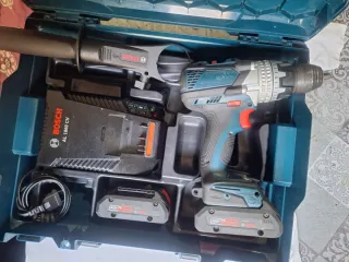 Taladro Bosch GSB 18V-110C + Cargador + 2 Baterías