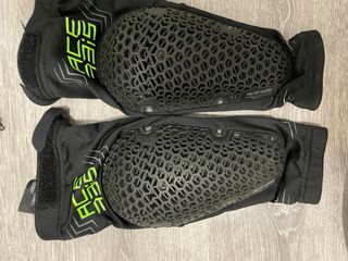 Protezioni Enduro MTB SHOT e FOX