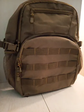 Mochila de montaña beige