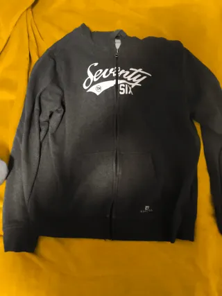 Sudadera Domyos gris con cremallera