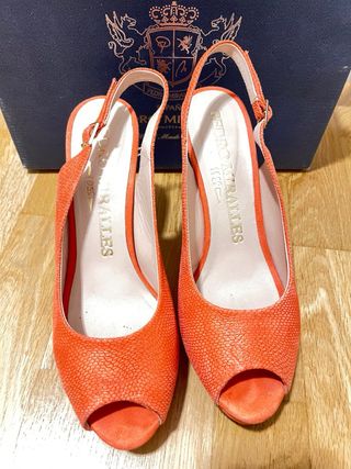 Sandalias Pedro Miralles color salmón Talla 40