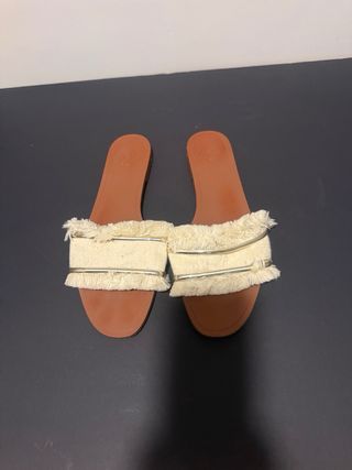 Sandalias Zara Beige y Doradas nº39