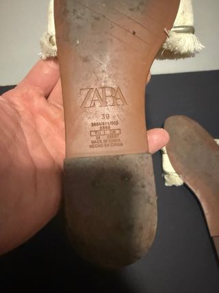 Sandalias Zara Beige y Doradas nº39