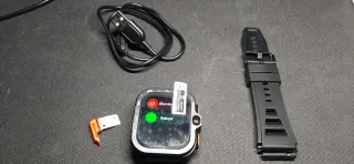 Smartwatch Negro y Naranja