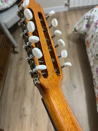 Laúd de 12 cuerdas de Vicente Carrillo